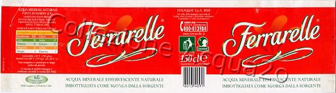 Ferrarelle (analisi 2002) -etichetta fondo rosso con bande bianche superiore e inferiore- Pet Nat 1,5 L