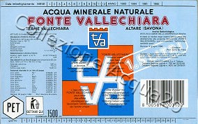 Fonte Vallechiara (analisi 1988) -Tipografia Eurostampa - fondo azzurro - PET Nat 1,5 L   [130909]